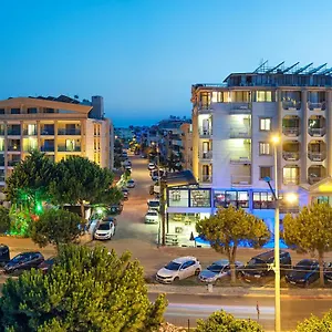 2* Otel Temple